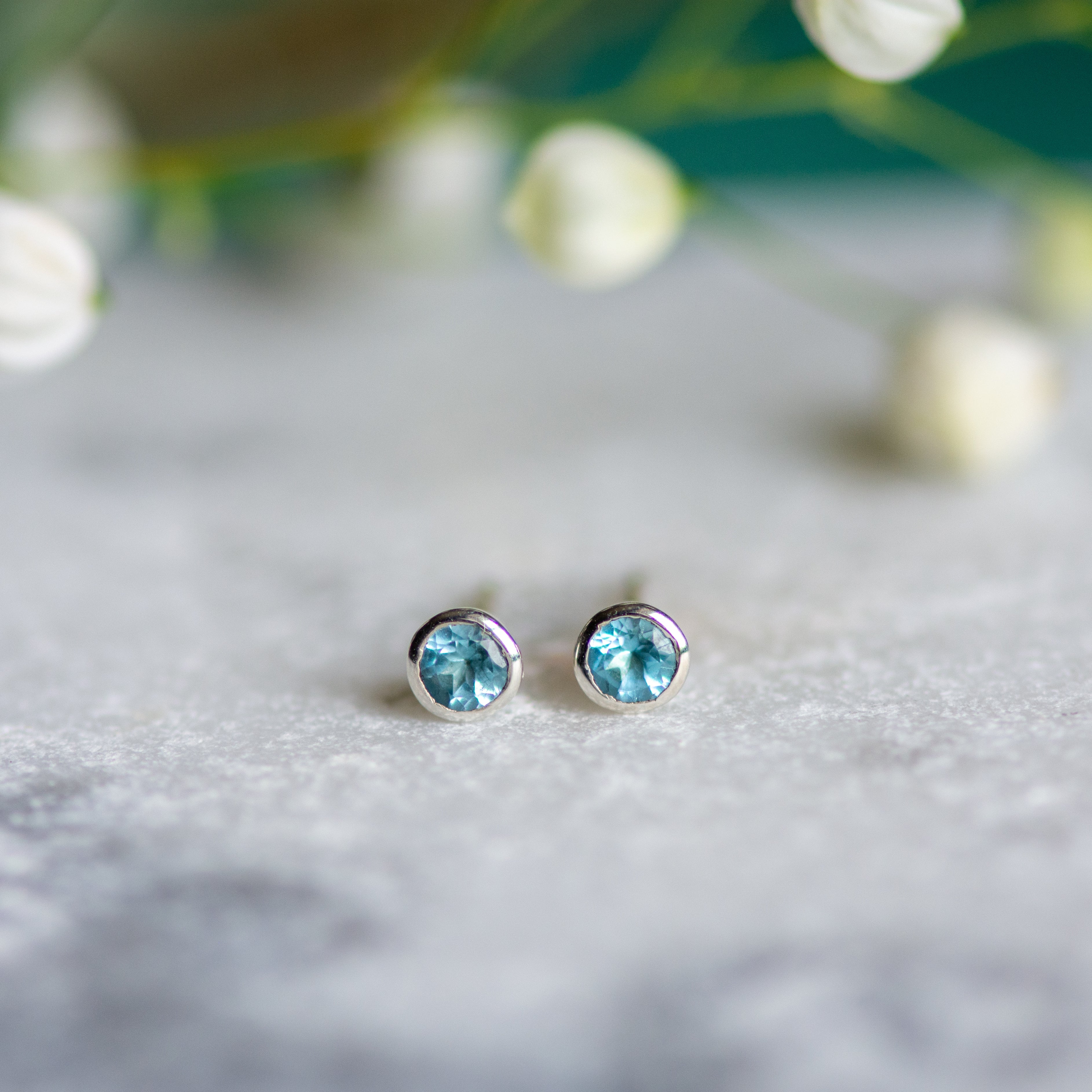 Acer Ear Stud in Silver with Blue Topaz Earring Memara 