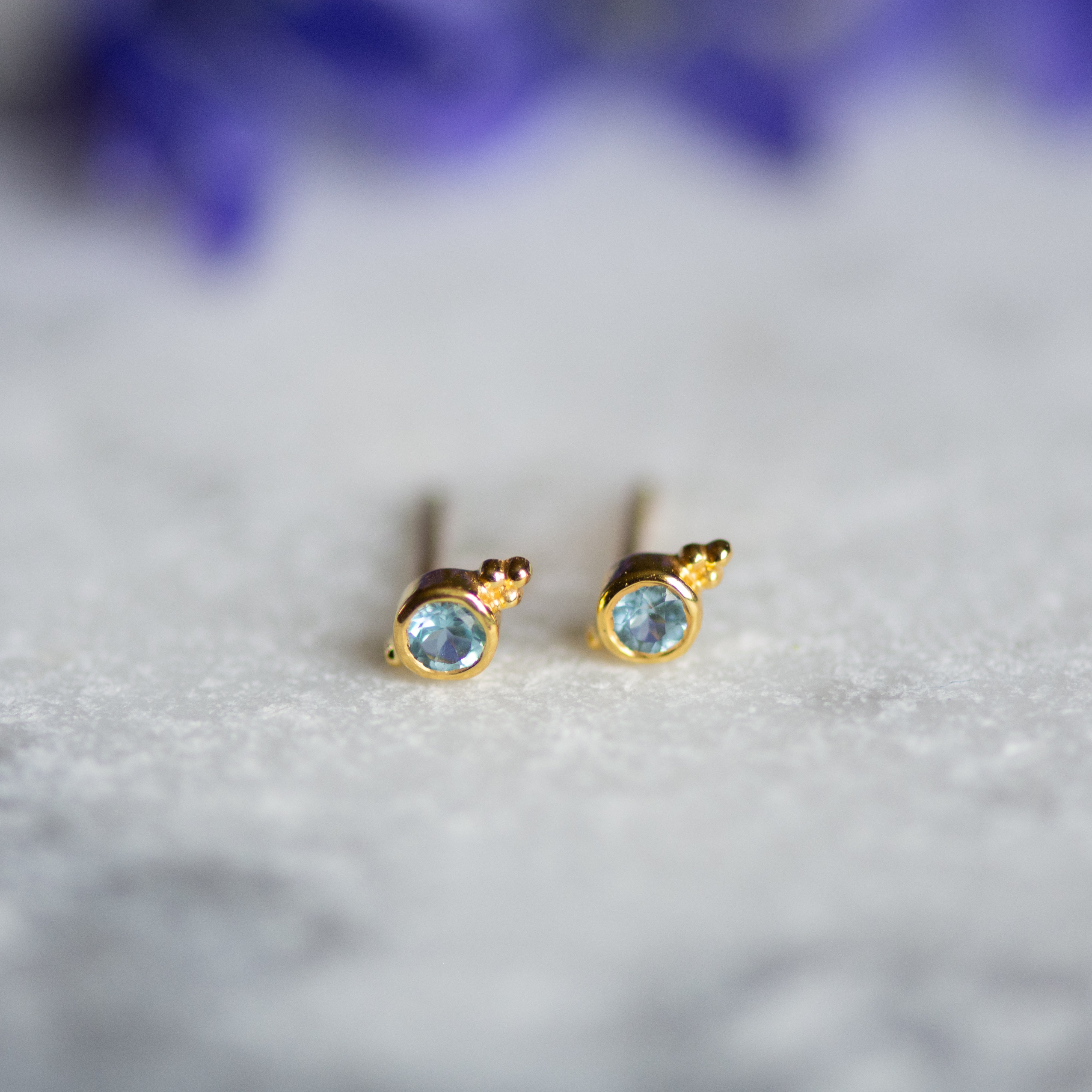 Dudley Stud in Gold with Blue Topaz Earring Memara 